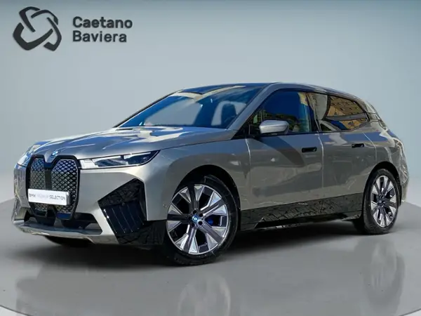 BMW iX